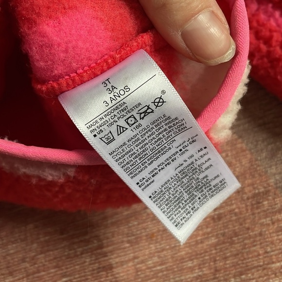 Old Navy Heart Sherpa Fleece Zip Up - Picture 5 of 5